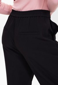 Nümph NURONJA  - Püksid - caviar