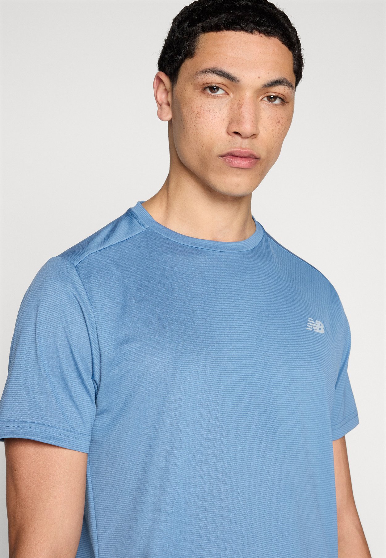 SPORT ESSENTIALS