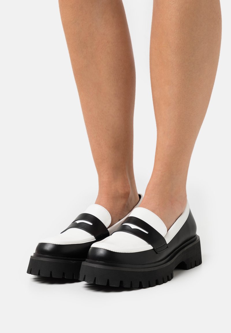 Koi Footwear VEGAN WILLOW Slipons white/black/black Zalando.de