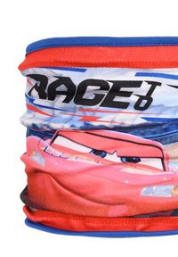 Multikleurige, gebreide nekwarmer met een cartoonschilderij van een auto. Voornamelijk rood met blauwe accenten en vetgedrukte zwarte tekst. Zachte textuur.