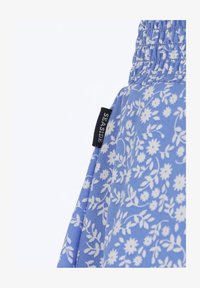 Unselected, blue flower