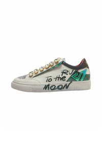 Emanuelle Vee SNEAKERS CON INSERTI OLIVIA - Sneakers basse - white