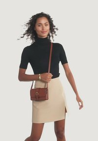 Fossil ZOEY - Olkalaukku - brown