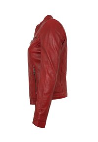 Rote Lederjacke mit tailliertem Design, Reißverschluss vorne und seitlichen Taschen. Glatte Textur mit zeitgenössischer Silhouette.