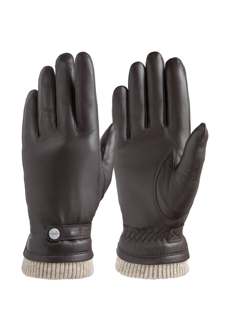 Brune læderhandsker med ribbede beige strikkanter, der har et fletdesign og et cirkulært logoakcent, designet til varme og komfort.