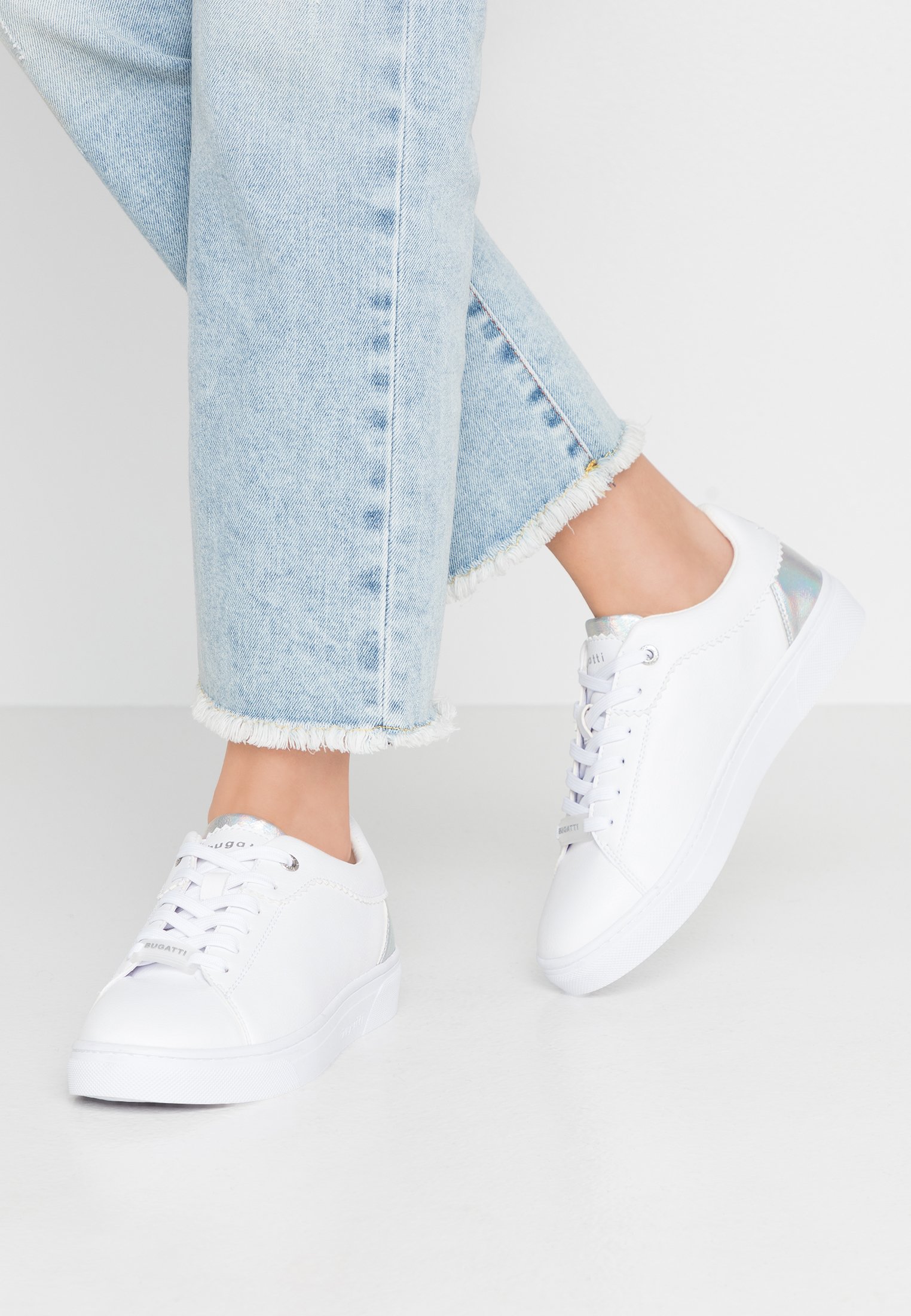 Bugatti ELEA Joggesko whitesilver Zalando.no Bugatti ELEA Joggesko whitesilver Zalando.no