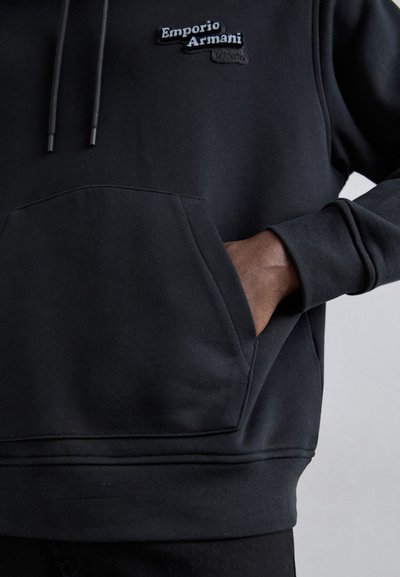 Emporio Armani FELPA - Jersey con capucha - black
