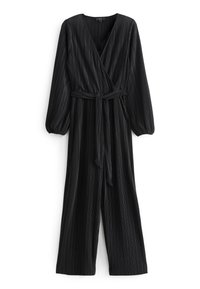 Zwart wikkeljumpsuit met verticale streepjes, diepe V-hals, lange poffende mouwen en een strikceintuur. Gemaakt van gestructureerde stof.