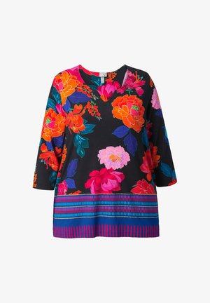 Florale Tunika aus schwarzem Stoff mit lebhaften orangen, pinken und blauen Blumen. V-Ausschnitt-Design mit 3/4-Ärmeln und gemustertem Saumdetail.