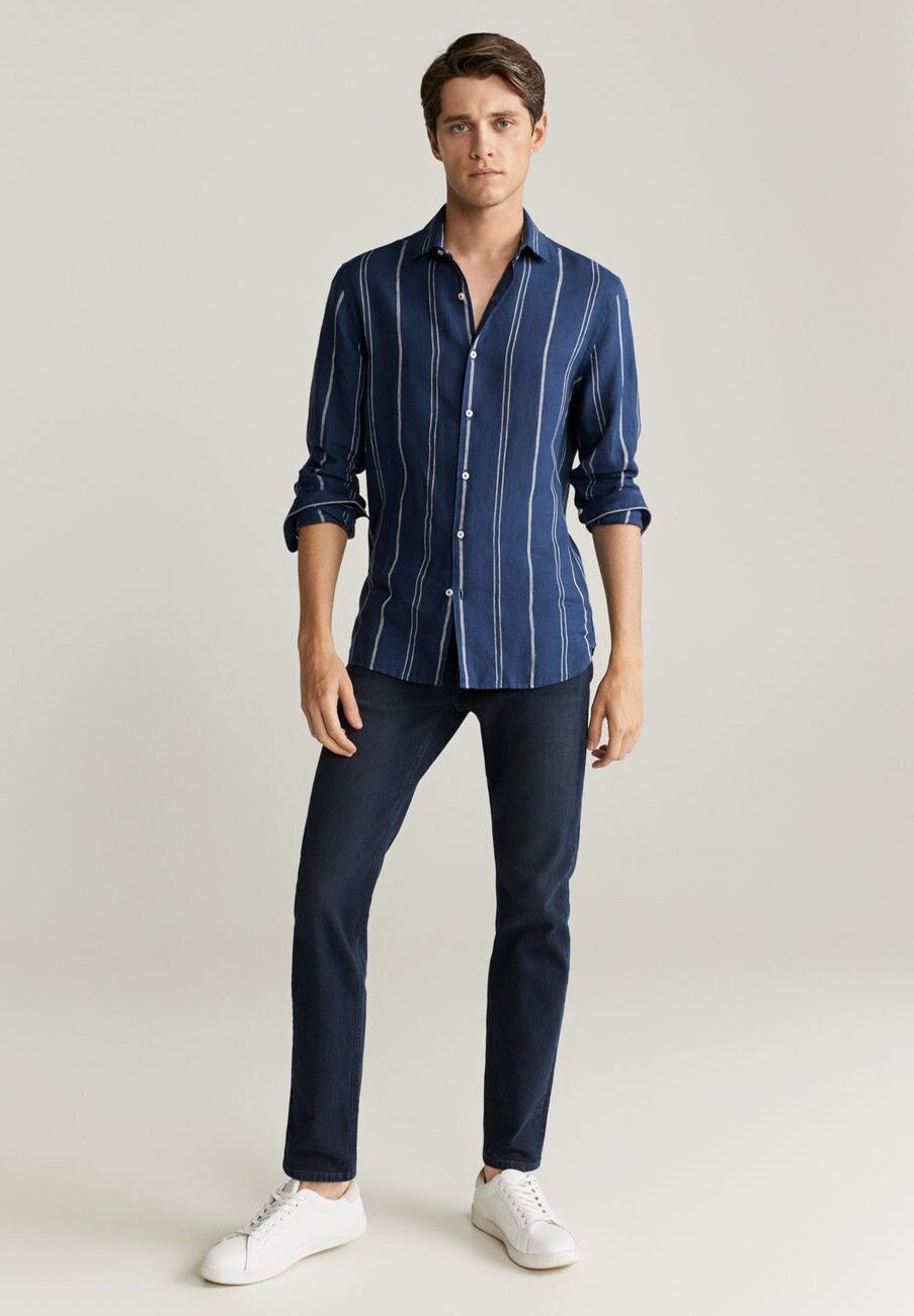 Mango SLIM FIT LEINENHEMD MIT KAROMUSTER TAMI Skjorte Mango SLIM FIT-LEINENHEMD MIT KAROMUSTER TAMI - Skjorte - dunkles marineblau