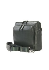 Borsa in pelle verde a forma rettangolare, dotata di due scomparti con zip e di una tracolla regolabile con un gancio in argento.