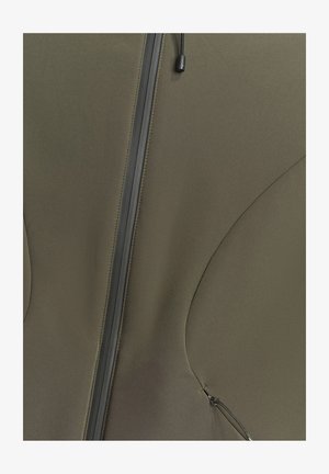 Olijfgroene jas met een gladde, matte textuur. Voorzien van een zwarte rits met een trekkoord, zijkanten en een minimalistisch ontwerp.