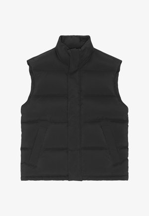 Gilet imbottito nero con colletto alto, caratterizzato da cuciture orizzontali, tasche frontali e una finitura liscia e lucida. Senza maniche.
