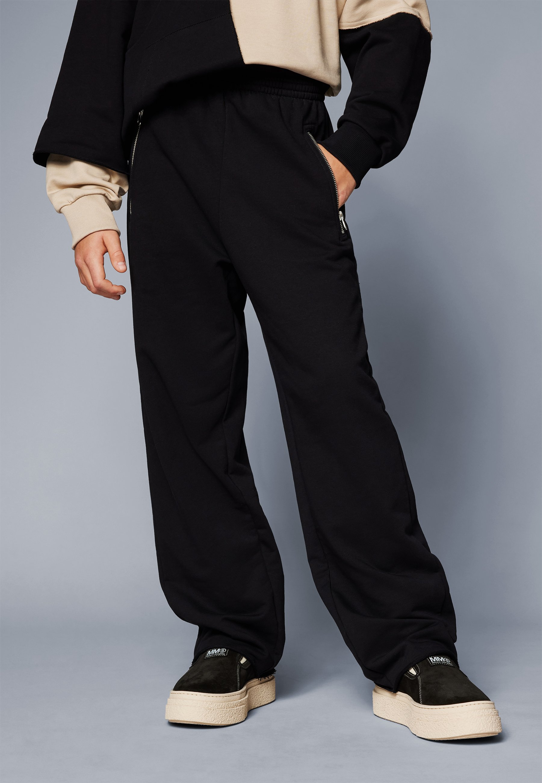 MM6 Maison Margiela UNISEX - Tracksuit bottoms - black - Zalando MM6 Maison Margiela UNISEX - Tracksuit bottoms - black - Zalando