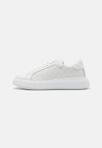 LACE UP - Sportcipő - white