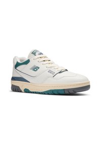 New Balance Tenisky - white