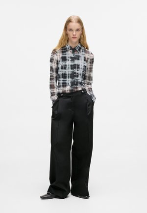 Džinsi ar platām starām - washed black