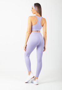 Carlheim Legíny – nohavice - lilac