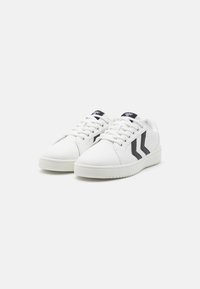 Hummel DERBY COURT LC JR - Tenisky - black/white