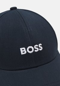 Thumbnail Image 4