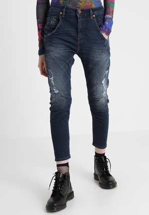 Relaxed fit jeans - destroyed denim