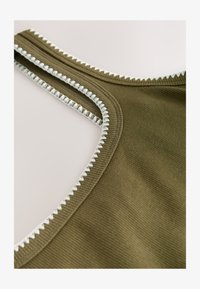 Ikke valgt, khaki green