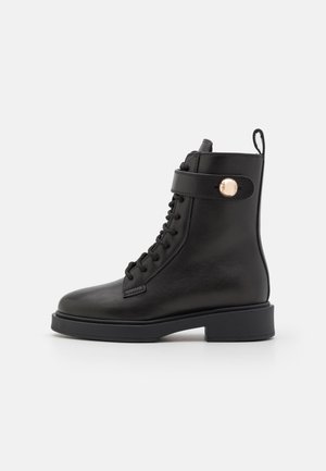 ARMY BOOT - Enkellaarsjes met plateauzool - nero