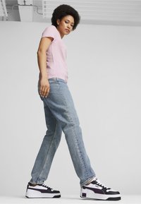 Puma CARINA STREET - Sneakers basse - white/midnight plum/black