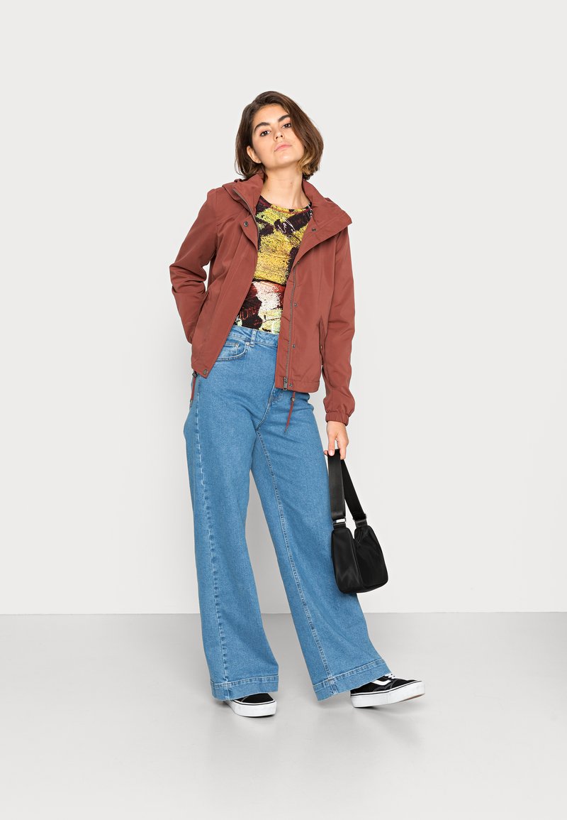 Damen Leichte Jacken | Vero Moda VMZOA SHORT Leichte Jacke sable/braun - KE73861 Damen Leichte Jacken | Vero Moda VMZOA SHORT Leichte Jacke sable/braun - KE73861
