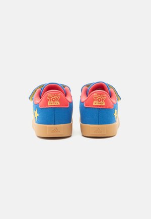 adidas VL Court 3.0 Disney Pixar Toy Story Woody (TD) — foto 3