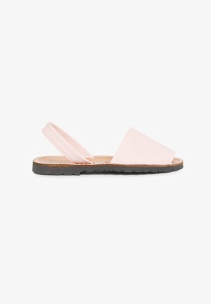 Roze slingback sandaal met brede voorbanden, leren bovenwerk, gevoerde voetbed en een platte rubberen zool. Eenvoudig ontwerp zonder versieringen.