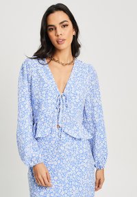 SÁVEL TINKA  - Bluza - blue haze floral