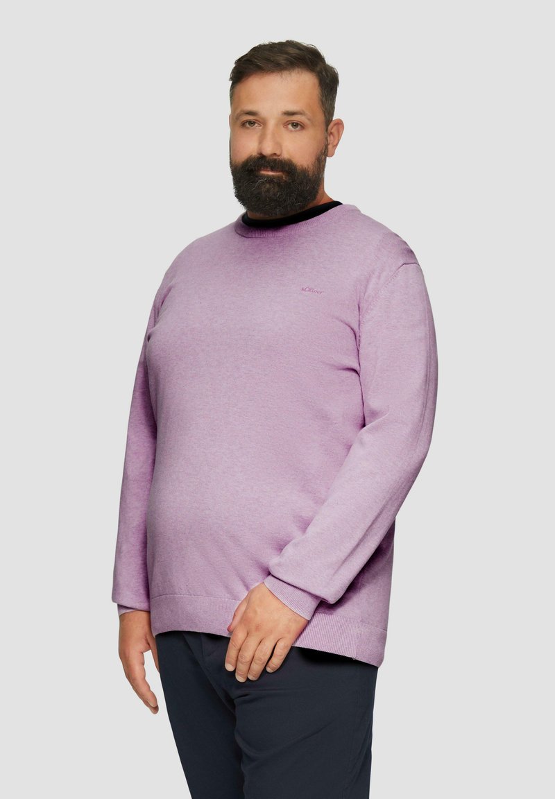 s.Oliver MIT CREWNECK - Strickpullover - rosa