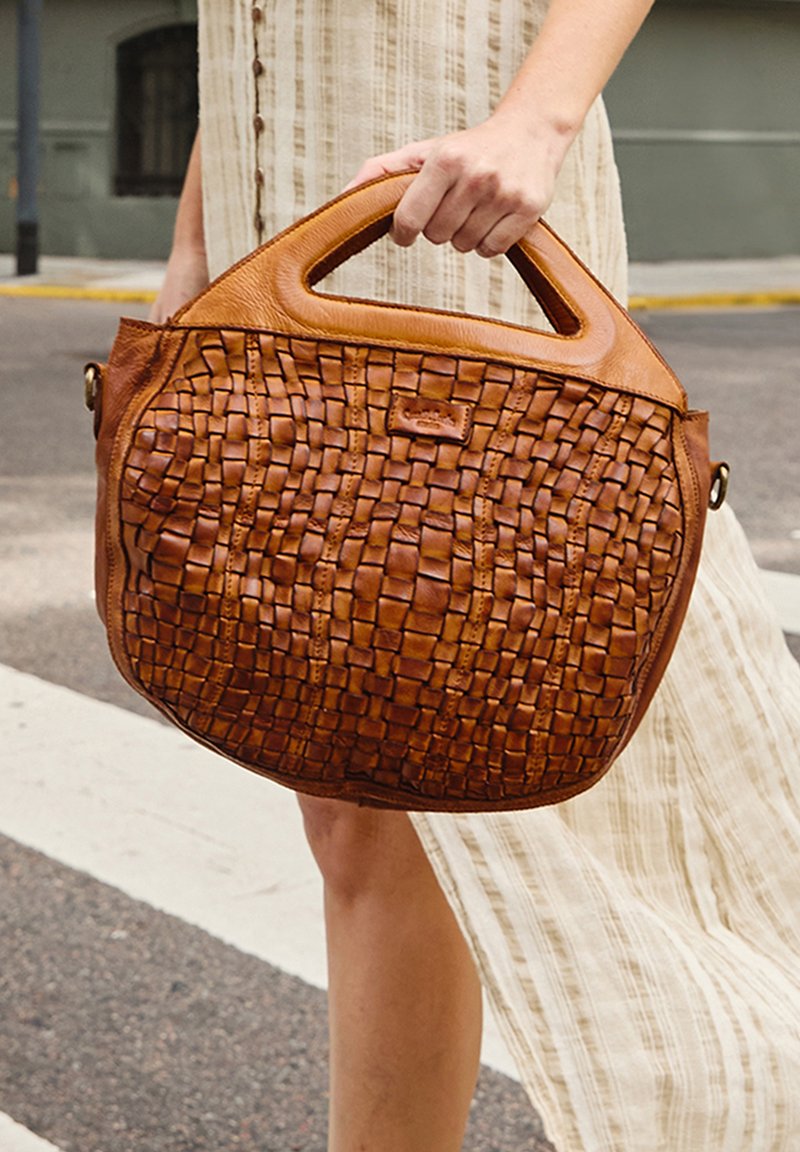 umhängetasche liebeskind taschen zalando