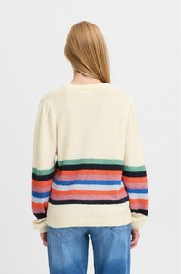 Cr�ème-kleurige trui met gestreept patroon in groen, blauw, rood en zwart. Voorzien van een ronde hals en pofmouwen. Getextureerde stof.