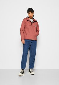 Carhartt WIP NIMBUS - Veste coupe-vent - misty blush