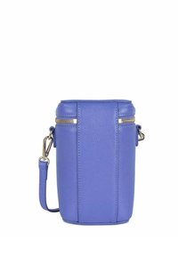 Ronde, met rits afgesloten tas van gestructureerd paarse leer, met een gouden ritssluiting en een verstelbare strap voor veelzijdig draaggemak.