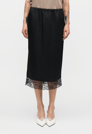 Pieštukinis sijonas - nero