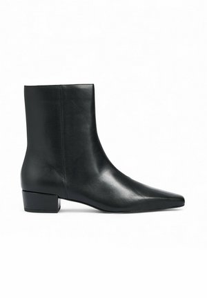 NA-KD, Classic ankle boots - black