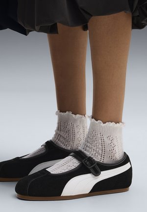 Puma, PUMA TACKLETTE - Ballerines - puma black-puma white-gum
