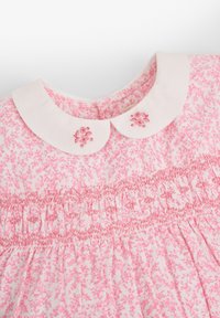 JoJo Maman Bébé DITSY SMOCKED - Rochie de zi - pink