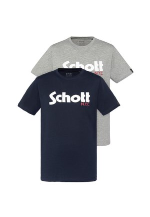 Due magliette a collo rotondo, una blu navy e una grigia. Entrambe presentano una grande stampa bianca "Schott N.Y.C." sul fronte. Materiale in cotone.
