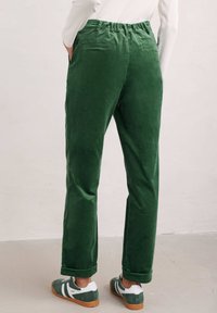 Seasalt Cornwall CRACKINGTON - Kalhoty - green  evergreen