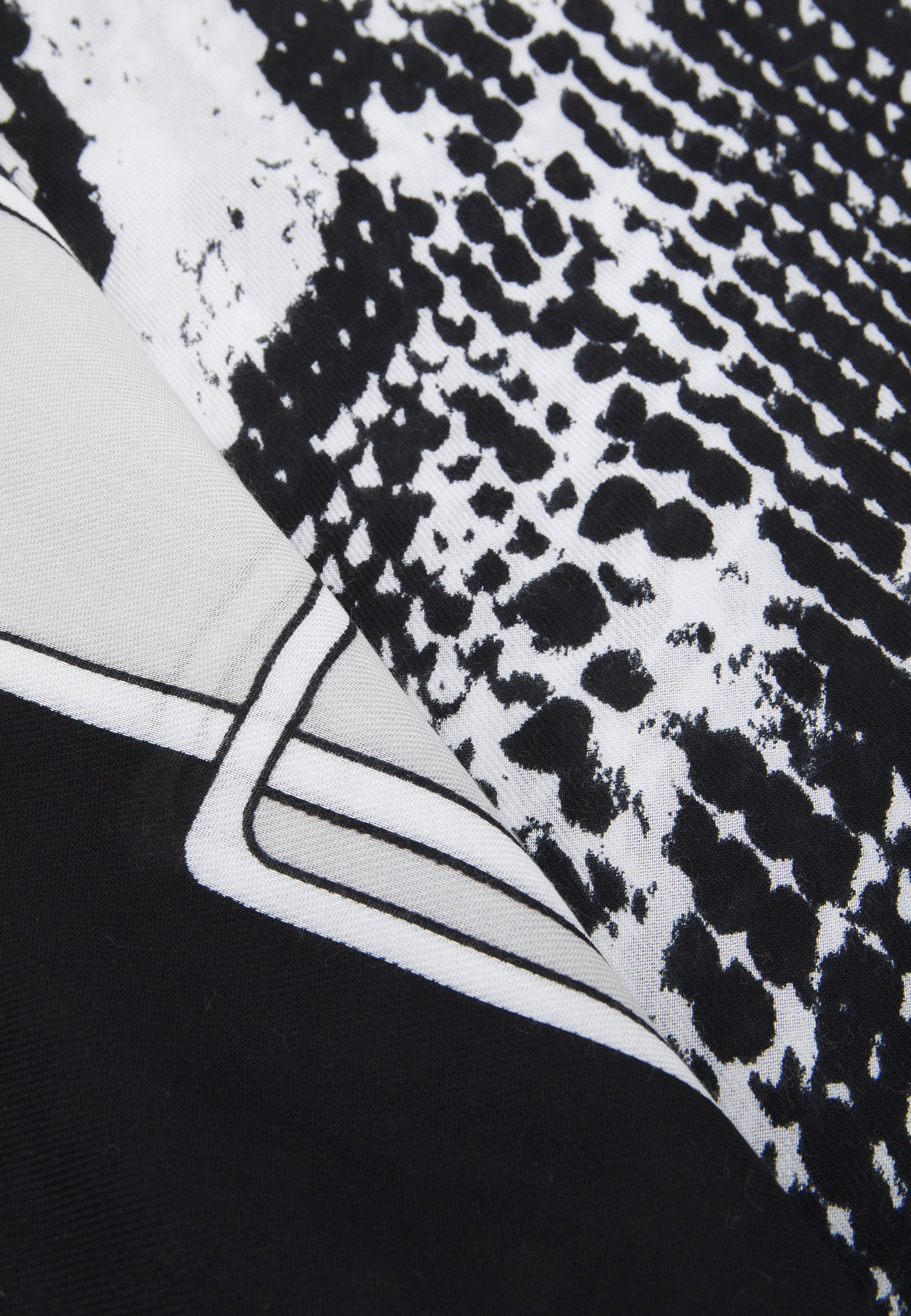 Women SCARF - Foulard Women SCARF - Foulard