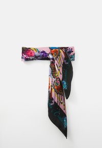 Μεταξωτό μαντήλι με ζωντανά λουλουδάτα και πεταλούδα σχέδια σε ροζ, μαύρο και πολυχρωμία. Ορθογώνιο σχήμα με λείο υφή και λεπτομέρεια κόμπου.