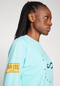 Endless INNER TECH - Maglietta a manica lunga - aqua