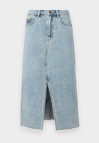 Denim krilo v svetlo modri barvi z razporkom spredaj, obrubljenimi robovi, petimi žepi in gumbom za zapiranje na pasu. Klasična naravnost krojena zasnova.