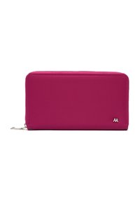 Väska med rosa tygutsida, dragkedjestängning och silverfärgade detaljer. Har en logotyp i det nedre högra hörnet och har en rektangulär form.