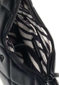 L'Atelier Du Sac VICKY czarny