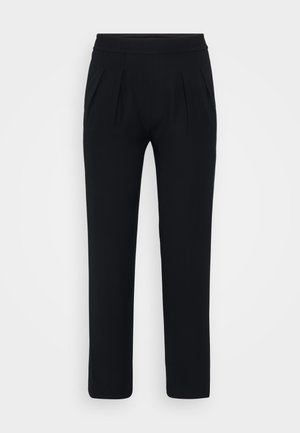 Schwarze Hose aus glattem Stoff, mit einem lässigen Schnitt, einem Taillenbund und zwei vorderen Falten für zusätzlichen Detailreichtum.